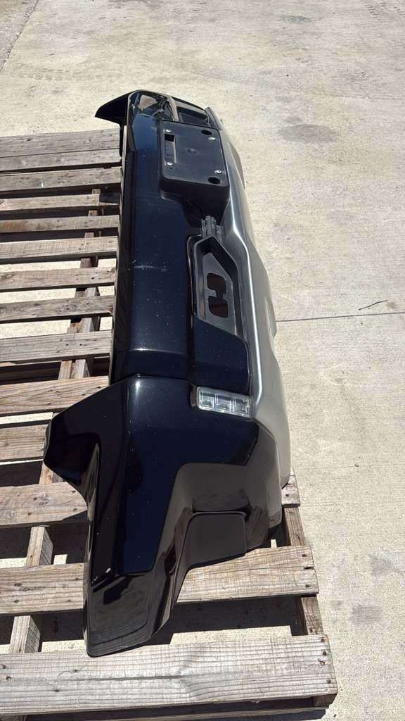 Front Bumper 2022-2026 Chevrolet Silverado ZR2 – OEM Complete Assembly